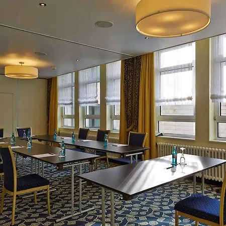 H+ Hotel 4*