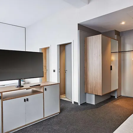 H+ Hotel