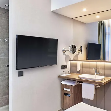 H+ Hotel BRE