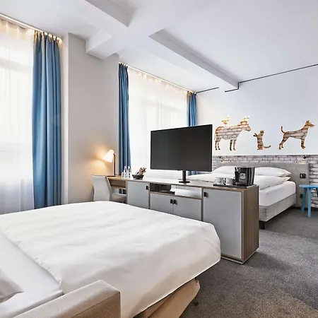 Hotel H+ BRE