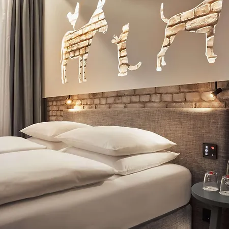H+ Hotel