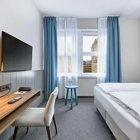 Hotel H+ 4*