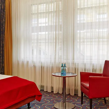 H+ Hotel 4*