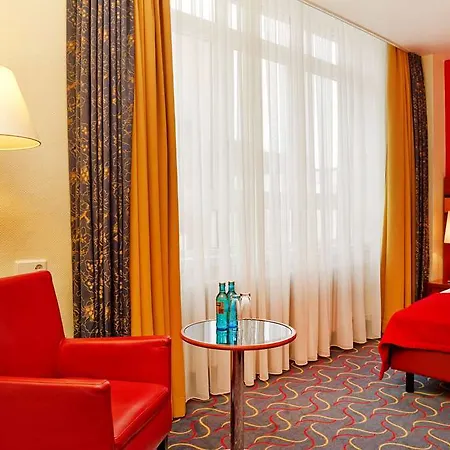 Hotel H+ BRE