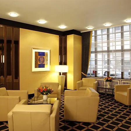 H+ Hotel 4*
